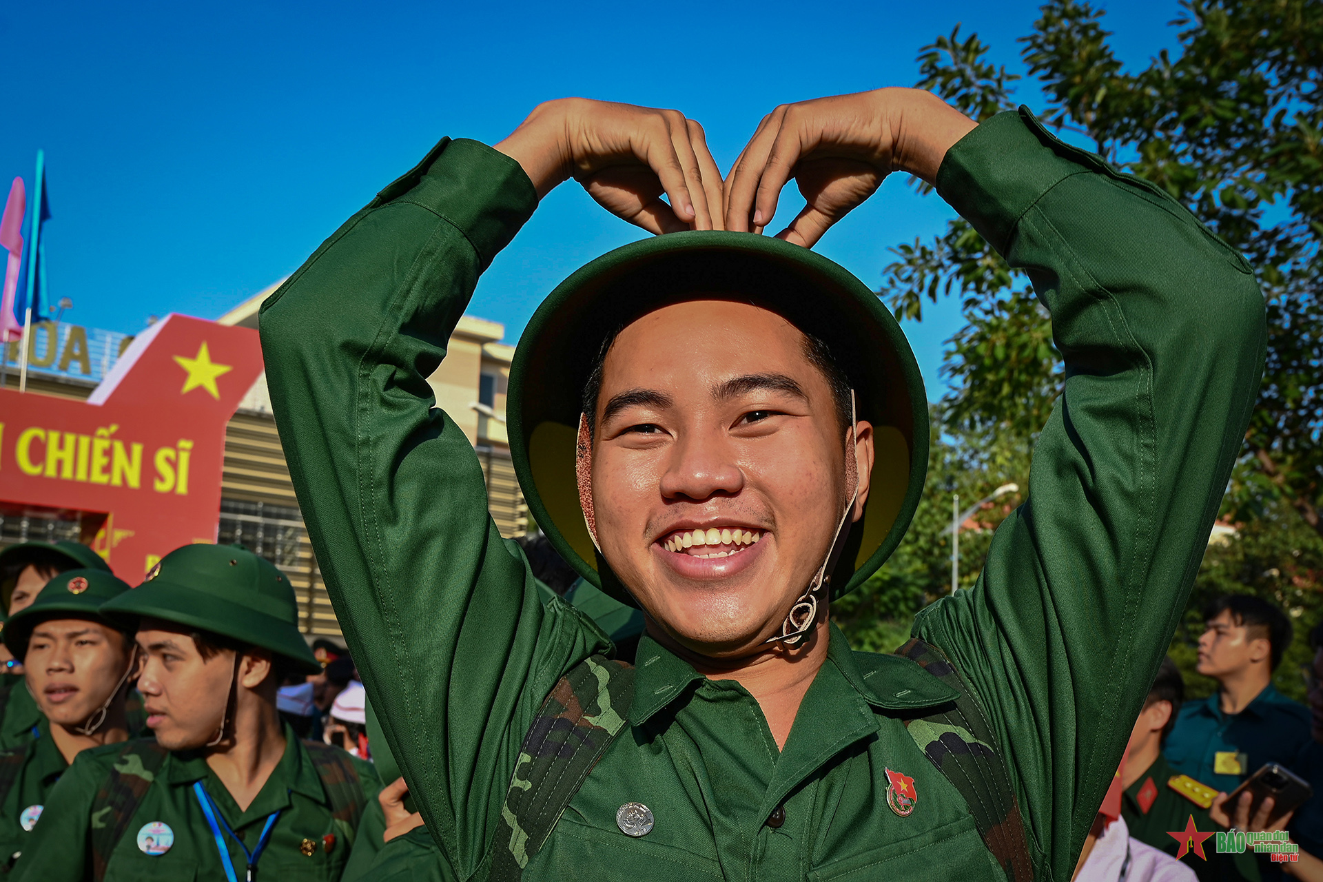 Niềm vui nhập ngũ